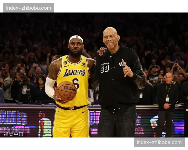 詹姆斯跨越贾巴尔,登顶NBA历史总出场时间第一 詹姆斯跨越贾巴尔,登顶NBA历史总出场时间第一